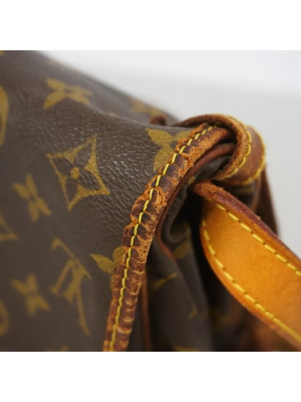 Louis Vuitton Shoulder Bag Monogram Saumur 30 Brown